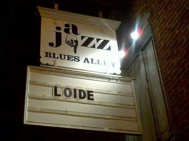 Blues alley